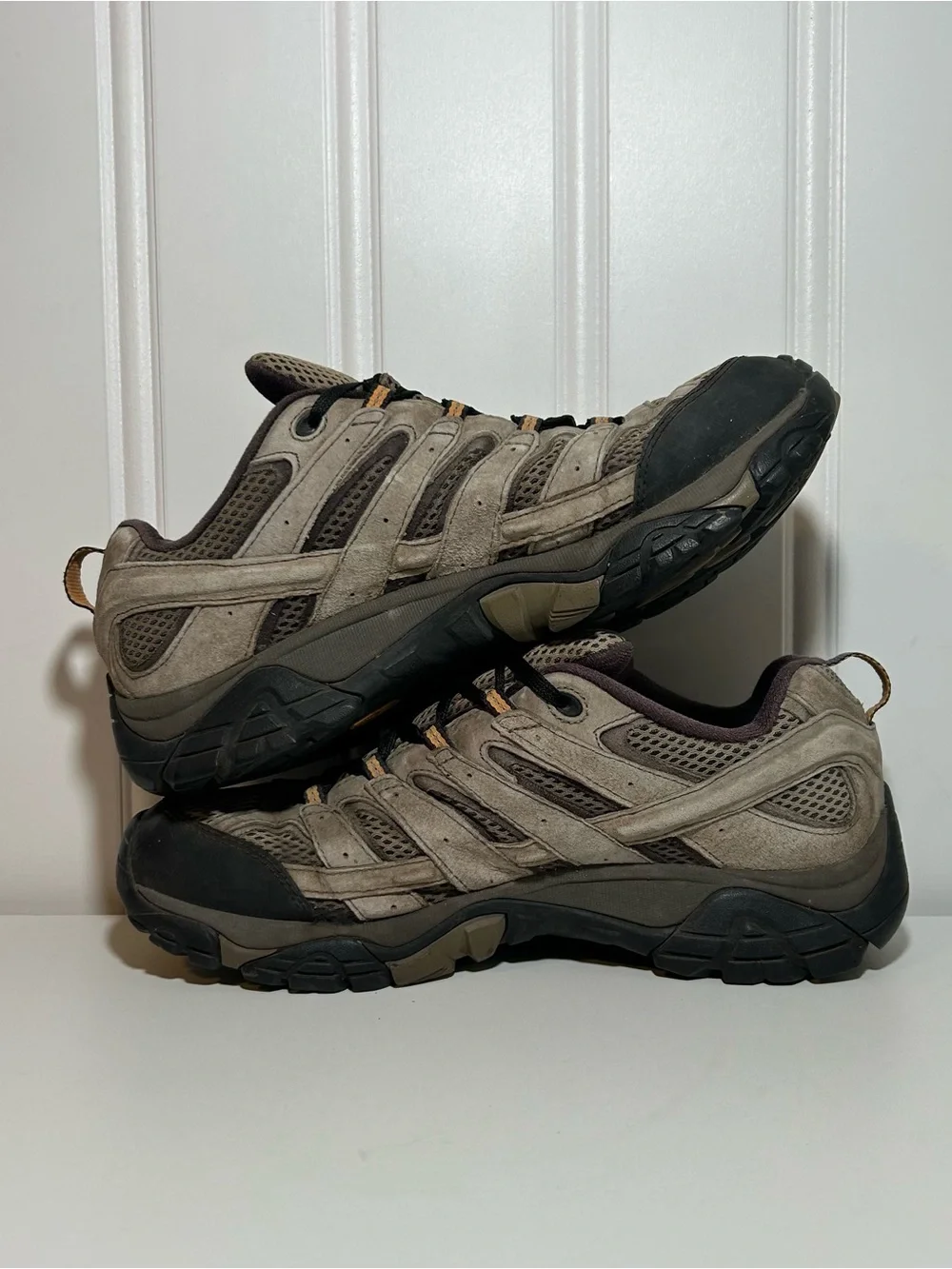 Merrell Moab 2 walnut brown Men's Taupe and Black Trail Hiking Shoe